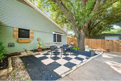 209 Live Oak Lane, Burleson, TX 76028 - Photo 3