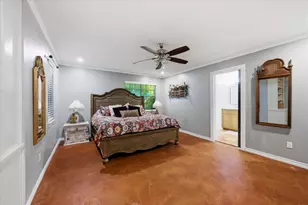 209 Live Oak Ln, Burleson, TX 76028 - Photo 17