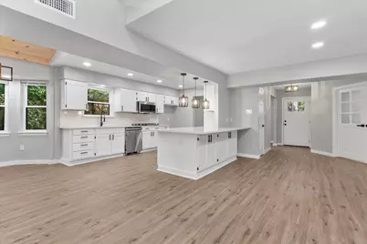 1815 Wellington Court, Arlington, TX 76013 - Photo 9