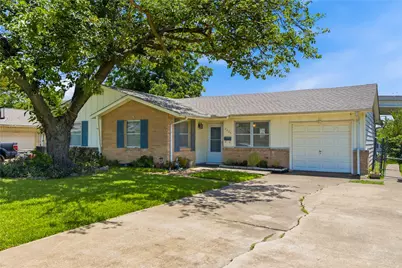 2626 Rosewood Drive, Mesquite, TX 75150 - Photo 1