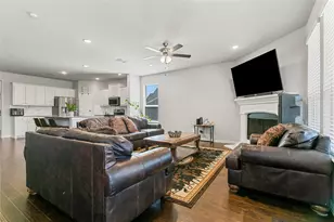 832 Feather Edge Dr, Springtown, TX 76082 - Photo 9