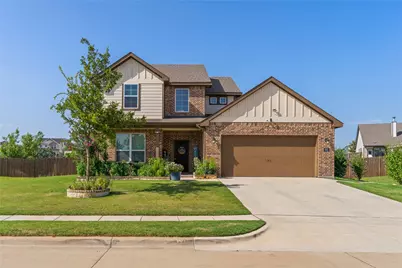 832 Feather Edge Drive, Springtown, TX 76082 - Photo 1