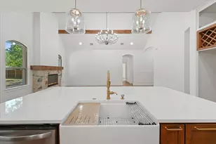 605 N Stewart St, Azle, TX 76020 - Photo 11
