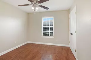 2502 Cranberry Ln, Euless, TX 76039 - Photo 3