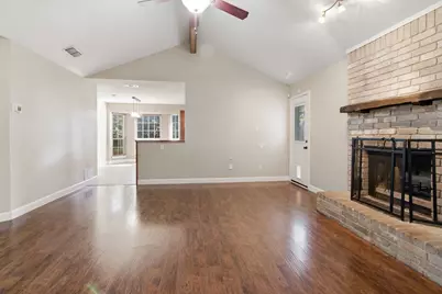 2502 Cranberry Lane, Euless, TX 76039 - Photo 5