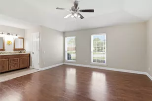 2502 Cranberry Ln, Euless, TX 76039 - Photo 13