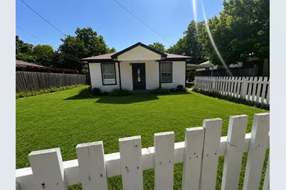 312 N Wood Street, Cleburne, TX 76033 - Photo 1