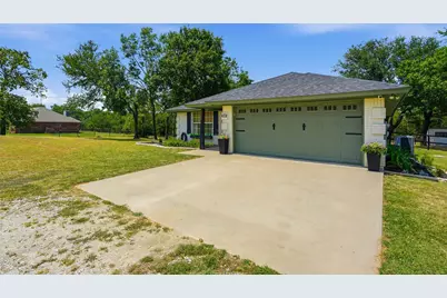 986 Eagles Way, Springtown, TX 76082 - Photo 37