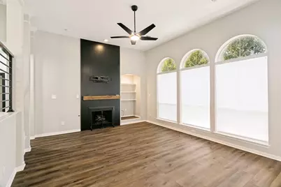 2811 Stonehurst Drive, Grapevine, TX 76051 - Photo 7