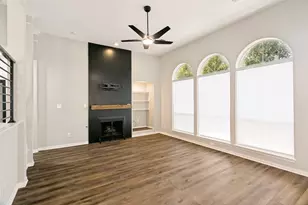 2811 Stonehurst Dr, Grapevine, TX 76051 - Photo 7