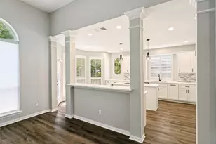2811 Stonehurst Dr, Grapevine, TX 76051 - Photo 9