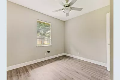 325 Walnut Avenue, Azle, TX 76020 - Photo 17