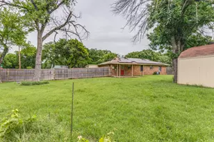 325 Walnut Ave, Azle, TX 76020 - Photo 25