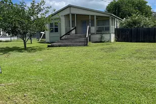 214 N Goddard St, Mart, TX 76664 - Photo 3