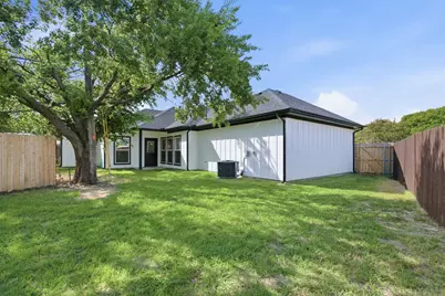 1038 Barton Avenue, Glenn Heights, TX 75154 - Photo 35