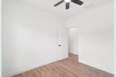 1038 Barton Avenue, Glenn Heights, TX 75154 - Photo 27