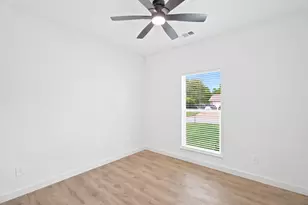 1038 Barton Ave, Glenn Heights, TX 75154 - Photo 29