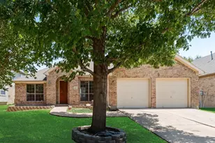 2517 Indian Hills Dr, Little Elm, TX 75068 - Photo 3
