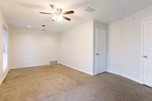 2103 Cedarcrest Dr, Carrollton, TX 75007 - Photo 9
