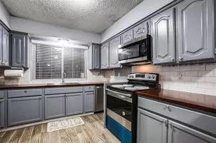 105 Waits Cir, Garland, TX 75043 - Photo 3