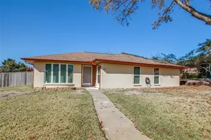 105 Waits Cir, Garland, TX 75043 - Photo 1