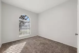 3104 Mulholland Rd, Corinth, TX 76210 - Photo 9