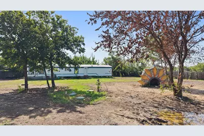 18069 Cindys Lane, Justin, TX 76247 - Photo 3