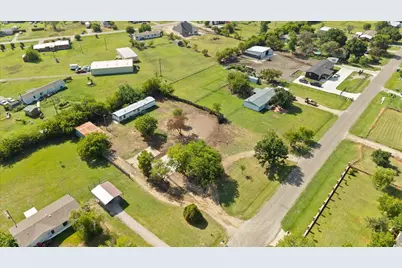 18069 Cindys Lane, Justin, TX 76247 - Photo 11