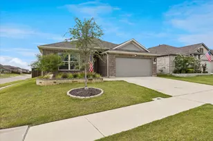 8924 Flying Eagle Ln, Fort Worth, TX 76131 - Photo 3