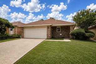 2519 Beverly Hills Ln, Mesquite, TX 75150 - Photo 1
