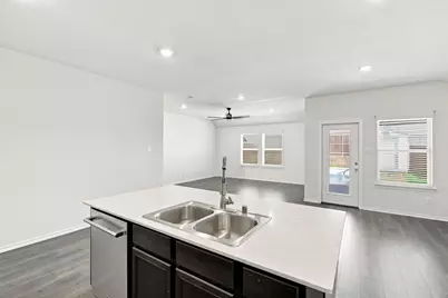 1100 Canterbury Lane, Ennis, TX 75119 - Photo 13