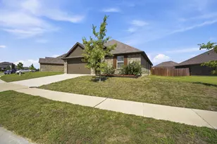 1100 Canterbury Ln, Ennis, TX 75119 - Photo 5