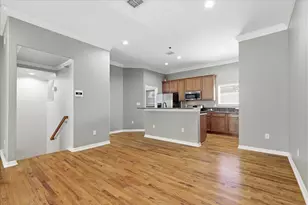 3111 Cedarplaza Ln, Dallas, TX 75235 - Photo 11