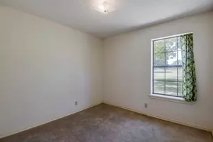 301 Vinyard Dr, Waxahachie, TX 75167 - Photo 15