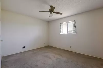 301 Vinyard Drive, Waxahachie, TX 75167 - Photo 17