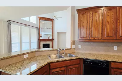 1902 Smoke Tree Trail, Garland, TX 75040 - Photo 11