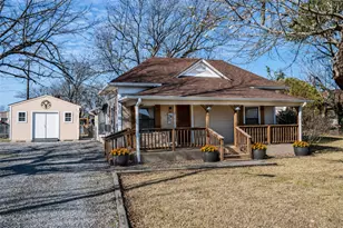 909 N Main St, Ector, TX 75439 - Photo 1