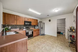 812 Eagle Dr, Saginaw, TX 76131 - Photo 9