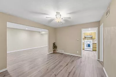 2633 Inadale Avenue, Dallas, TX 75228 - Photo 5