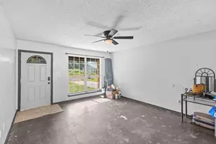 235 Hickory St, Blossom, TX 75416 - Photo 15