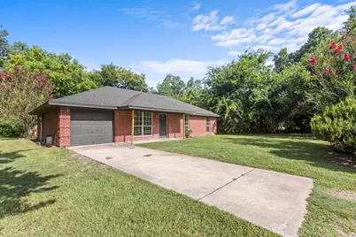 235 Hickory Street, Blossom, TX 75416 - Photo 3