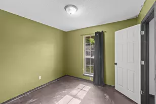 235 Hickory St, Blossom, TX 75416 - Photo 19
