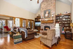 9001 Sawgrass Ct, Granbury, TX 76049 - Photo 5