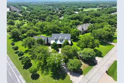 9001 Sawgrass Court, Granbury, TX 76049 - Photo 3
