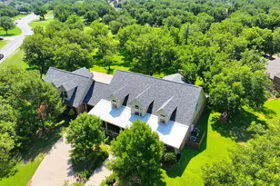 9001 Sawgrass Ct, Granbury, TX 76049 - Photo 39