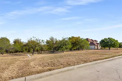 1123 Mallard Pointe Drive, Grand Prairie, TX 75104 - Photo 11