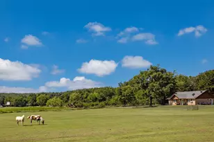 671 Co Rd 163, Gainesville, TX 76240 - Photo 1