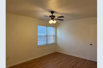 2800 W Fuller Avenue, Fort Worth, TX 76133 - Photo 11