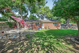 1800 Pecan Park Dr, Arlington, TX 76012 - Photo 39