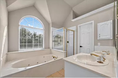 400 Breakers Point Court, Irving, TX 75063 - Photo 21